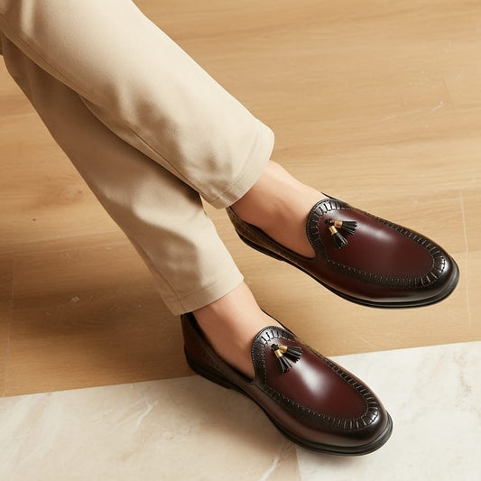 Premium Men’s Tassel Loafers – Crafted for Elegance and All-Day Comfort.